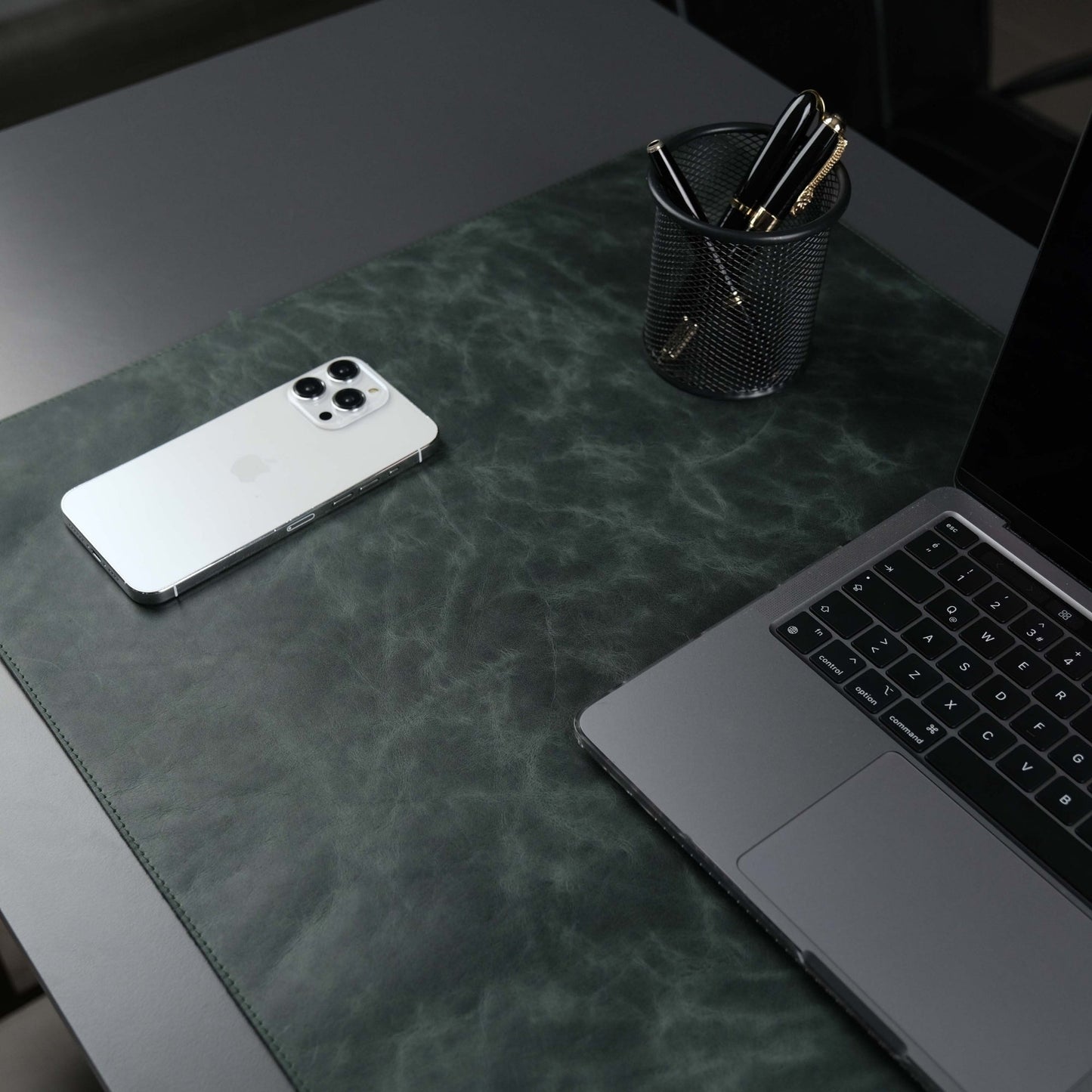 The Jersey — Full-Grain Calfskin Leather Desk Pad