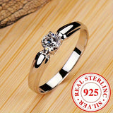 925 Sterling Silver Ring with Zirconia Stones